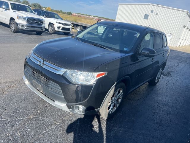 2015 Mitsubishi Outlander SE