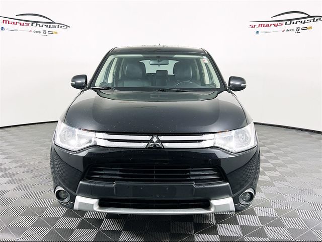 2015 Mitsubishi Outlander SE