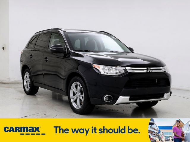 2015 Mitsubishi Outlander SE