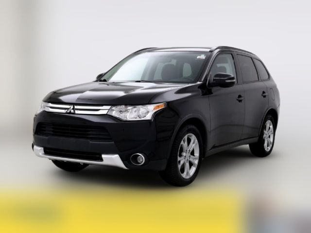 2015 Mitsubishi Outlander SE