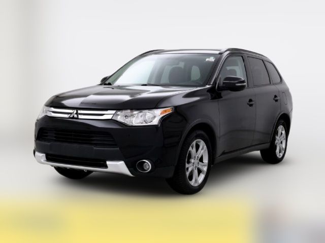 2015 Mitsubishi Outlander SE