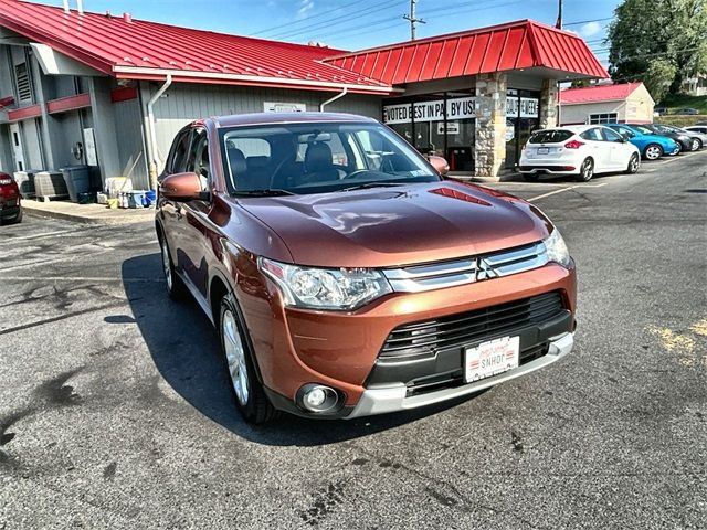 2015 Mitsubishi Outlander SE