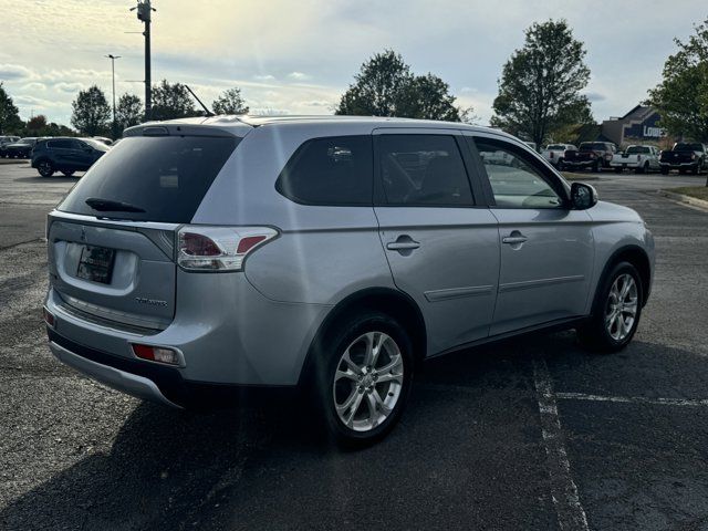 2015 Mitsubishi Outlander SE