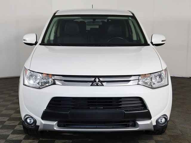 2015 Mitsubishi Outlander SE