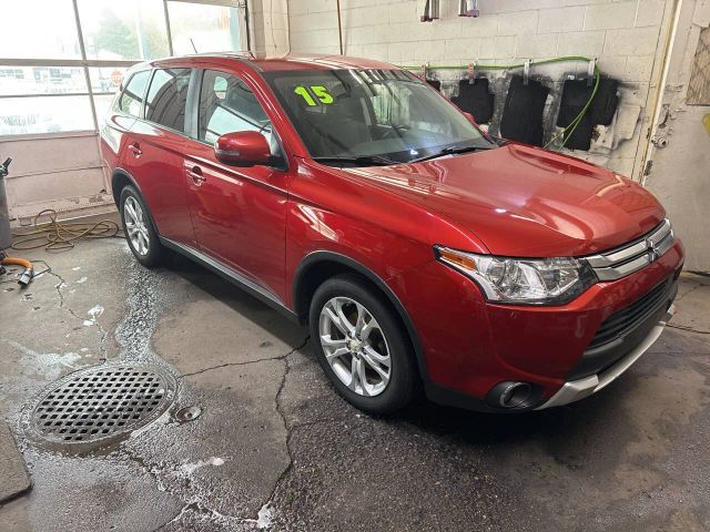 2015 Mitsubishi Outlander SE