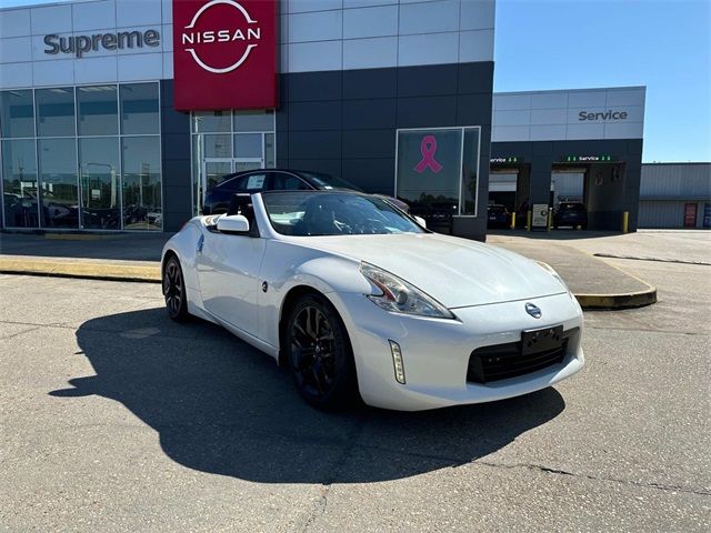 2015 Nissan 370Z Touring