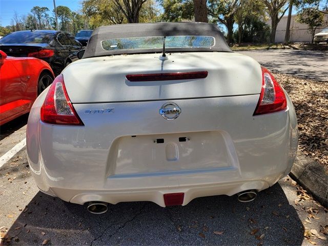 2015 Nissan 370Z Touring Sport