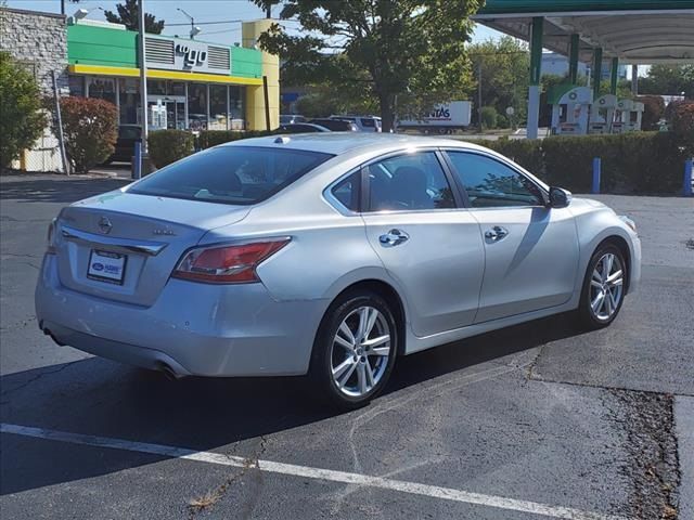 2015 Nissan Altima 