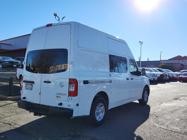 2015 Nissan NV SV