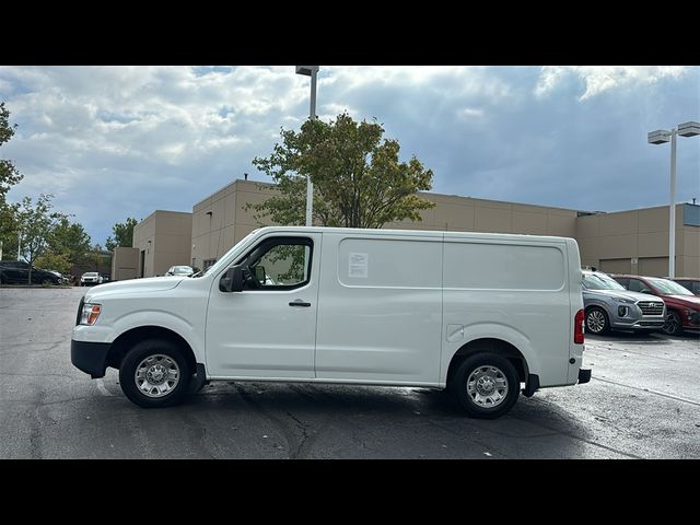 2015 Nissan NV SV