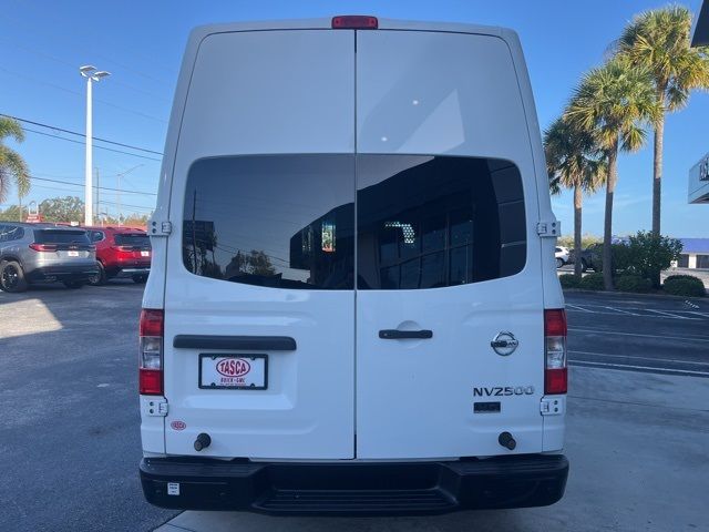 2015 Nissan NV SV