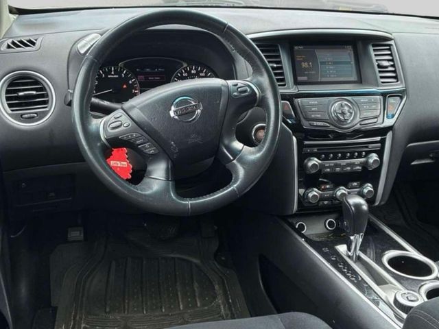 2015 Nissan Pathfinder SV