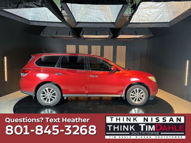 2015 Nissan Pathfinder S