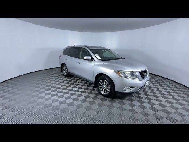 2015 Nissan Pathfinder S