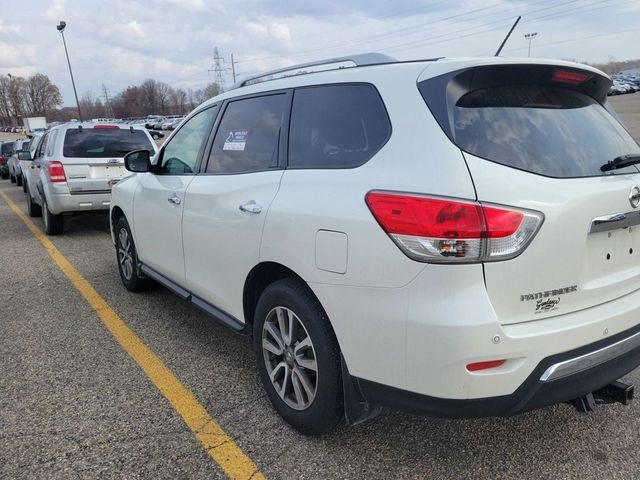 2015 Nissan Pathfinder SV