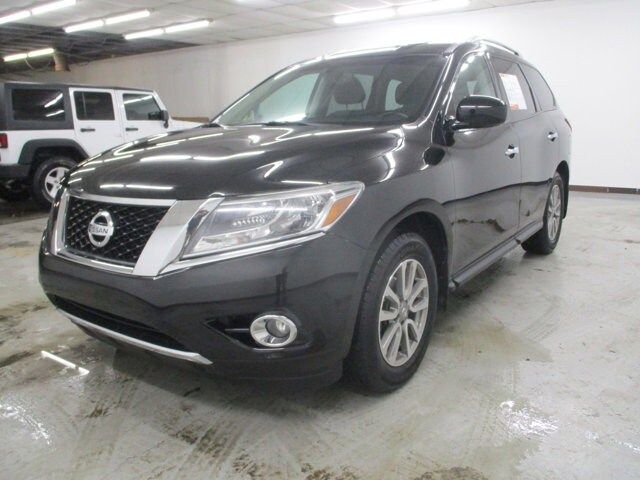 2015 Nissan Pathfinder SV