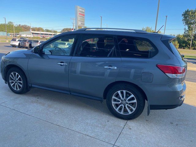 2015 Nissan Pathfinder SV