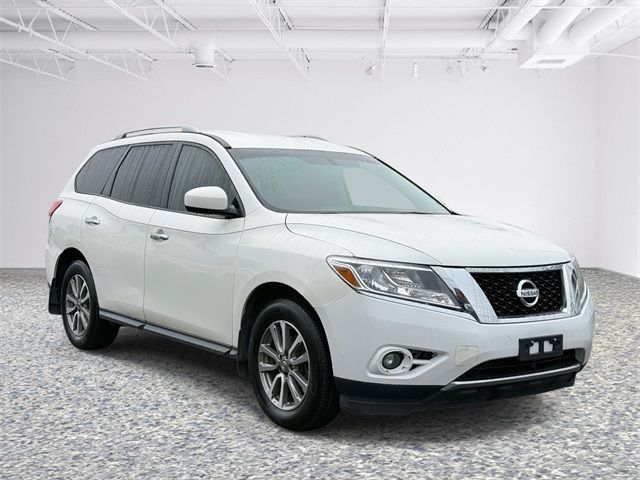 2015 Nissan Pathfinder SV