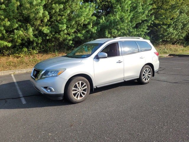 2015 Nissan Pathfinder SV