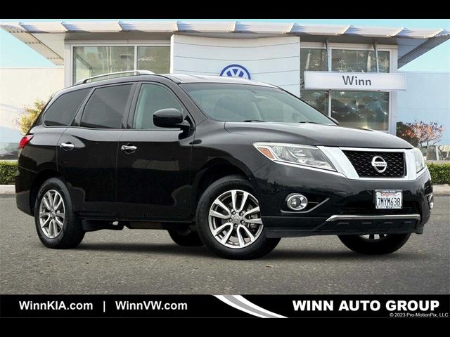 2015 Nissan Pathfinder SV