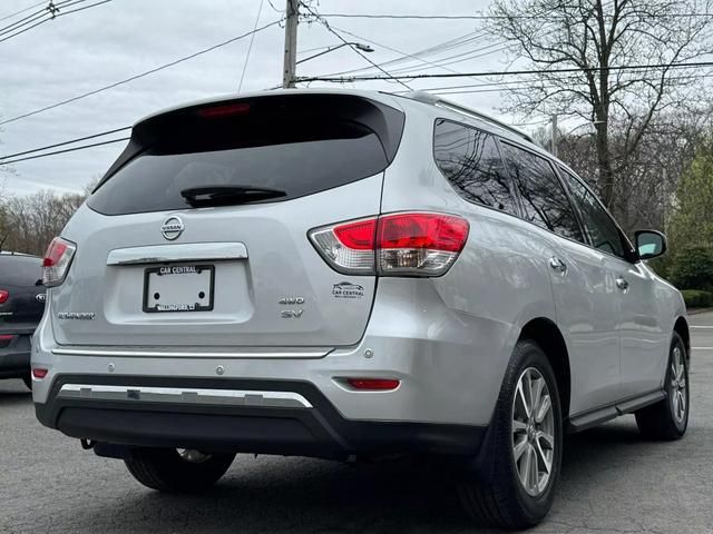 2015 Nissan Pathfinder SV