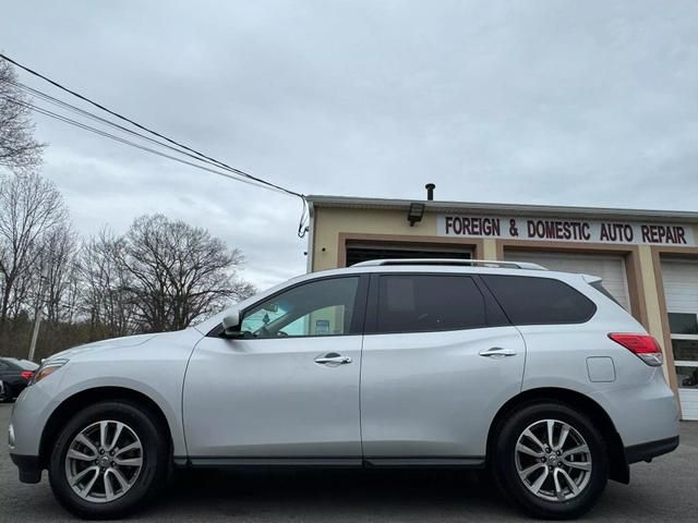 2015 Nissan Pathfinder SV