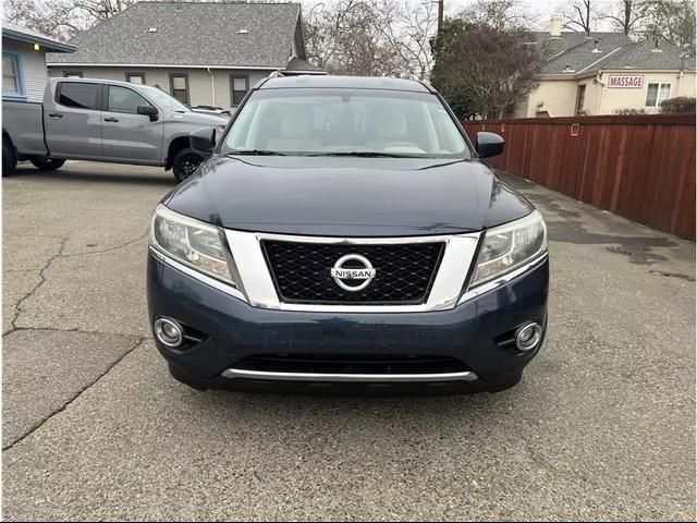 2015 Nissan Pathfinder SV