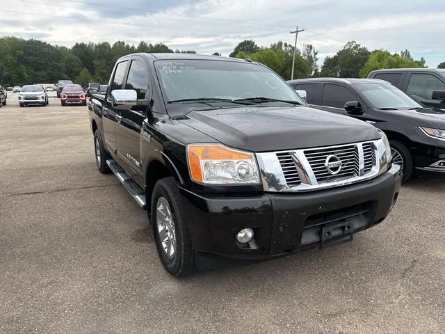 2015 Nissan Titan SV