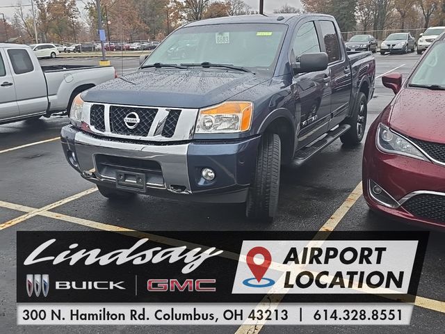 2015 Nissan Titan SV