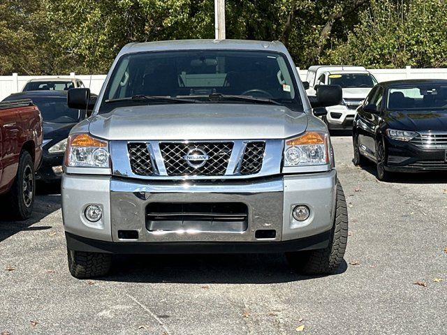 2015 Nissan Titan SV