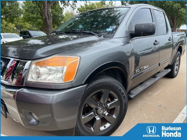 2015 Nissan Titan SV