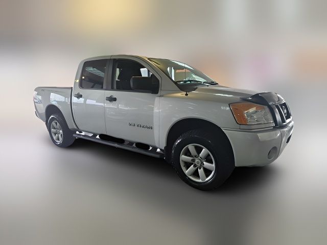 2015 Nissan Titan SV