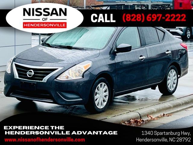 2015 Nissan Versa SV