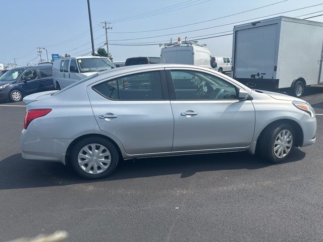 2015 Nissan Versa SV