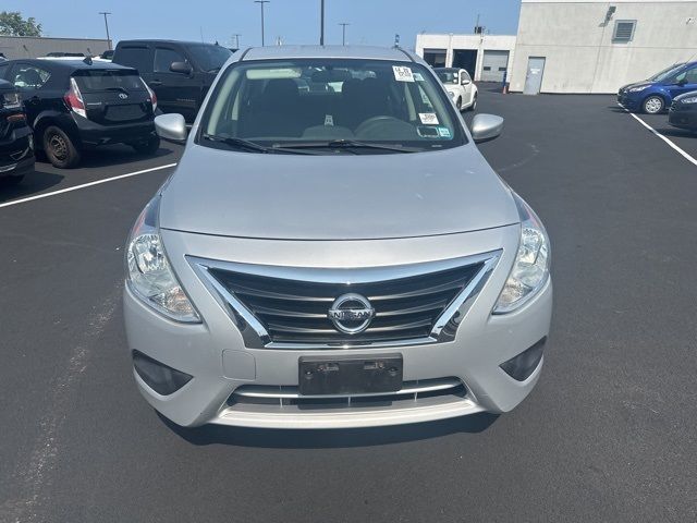 2015 Nissan Versa SV