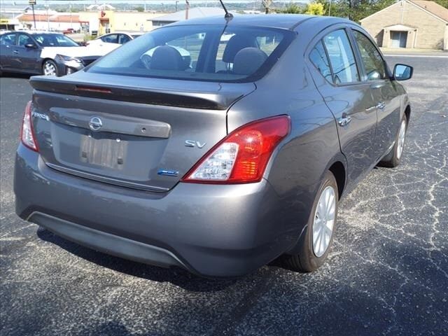 2015 Nissan Versa SV