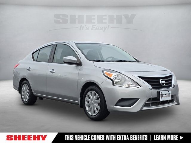 2015 Nissan Versa SV