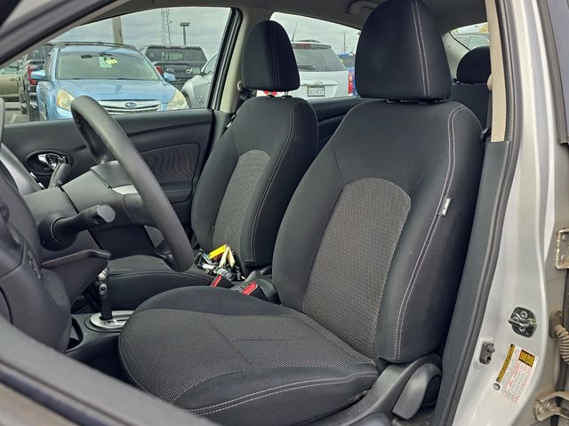 2015 Nissan Versa SV