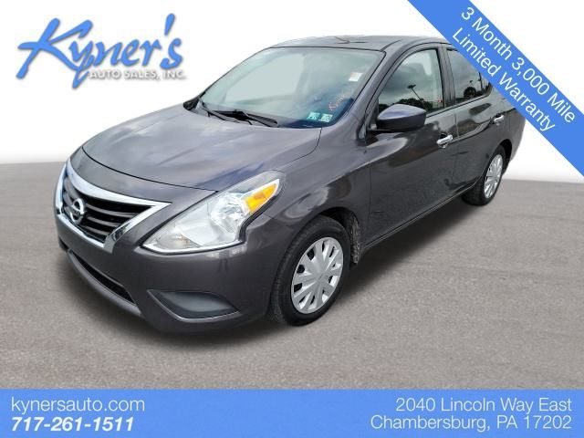 2015 Nissan Versa SV