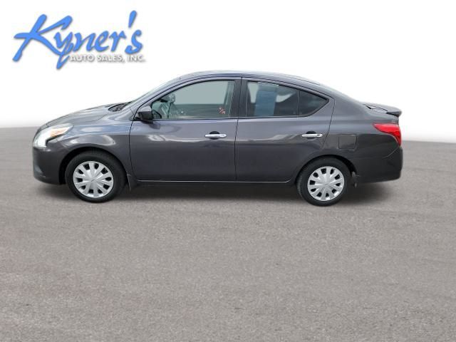 2015 Nissan Versa SV