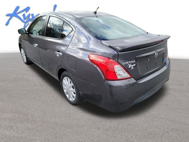 2015 Nissan Versa SV