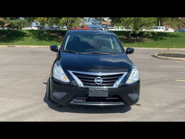 2015 Nissan Versa SV