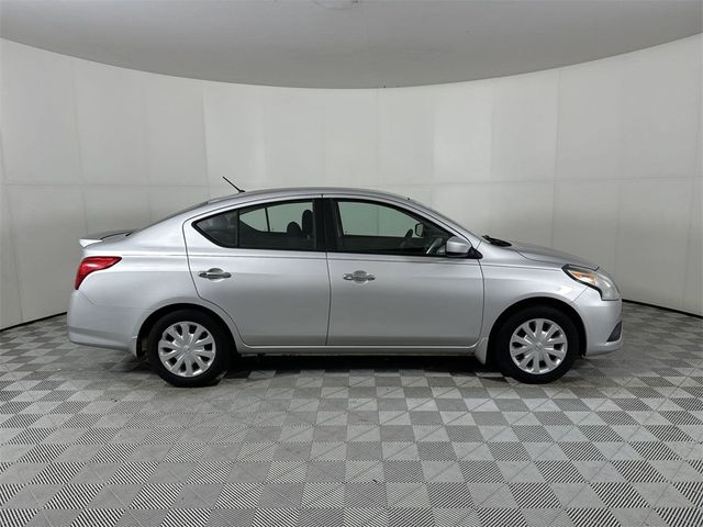 2015 Nissan Versa SV