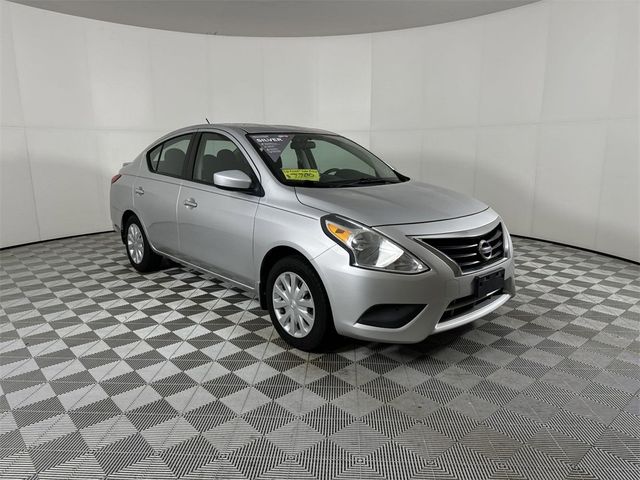 2015 Nissan Versa SV