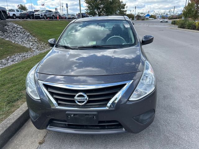 2015 Nissan Versa SV