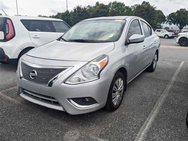 2015 Nissan Versa SV