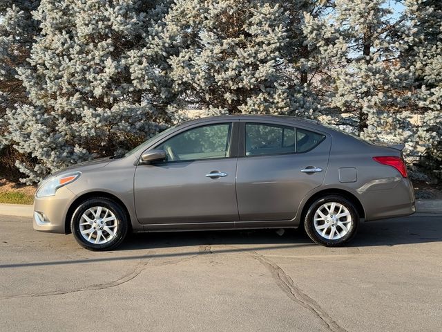 2015 Nissan Versa SV