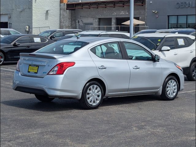 2015 Nissan Versa SV