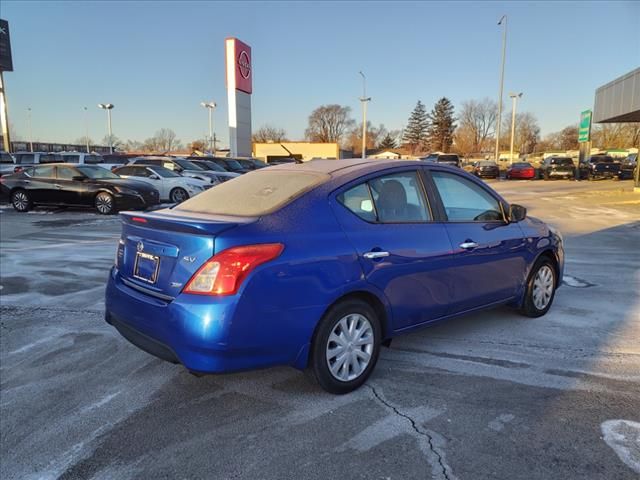 2015 Nissan Versa SV