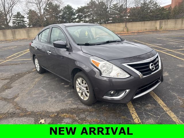 2015 Nissan Versa SV